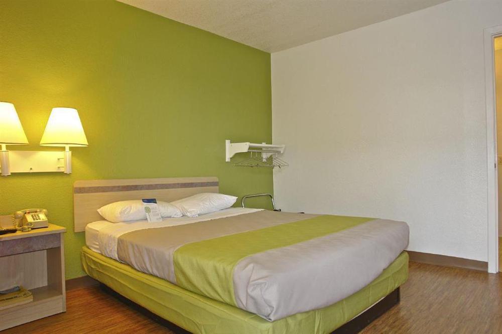 Motel 6-Bellmead, Tx - Waco Room photo